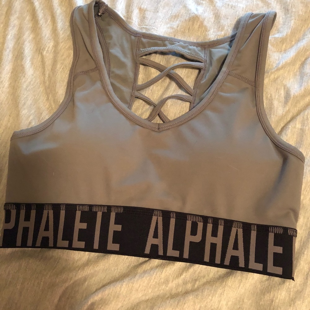 Alphalete sports bra